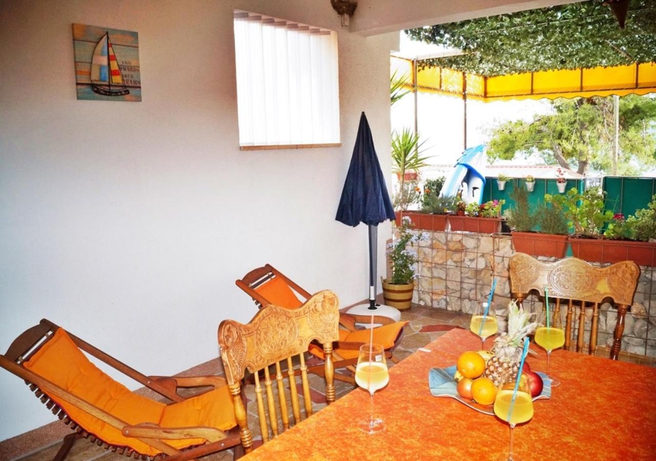 Apartments By The Sea Krilo Jesenice, Omis - 15145 耶塞尼采 外观 照片