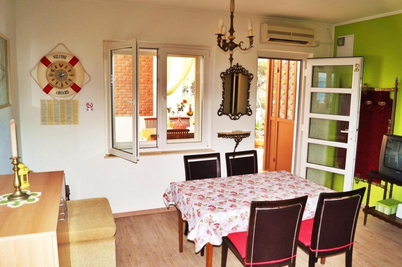Apartments By The Sea Krilo Jesenice, Omis - 15145 耶塞尼采 外观 照片