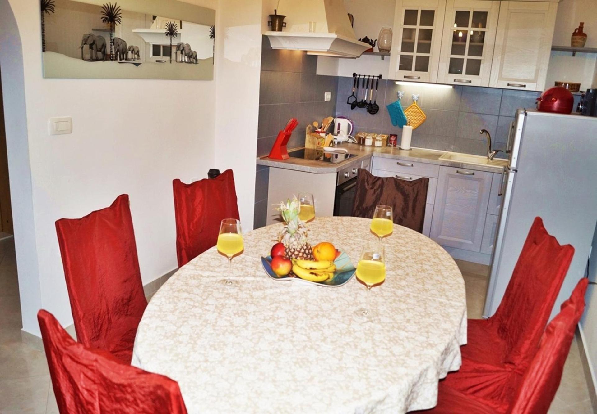 Apartments By The Sea Krilo Jesenice, Omis - 15145 耶塞尼采 客房 照片