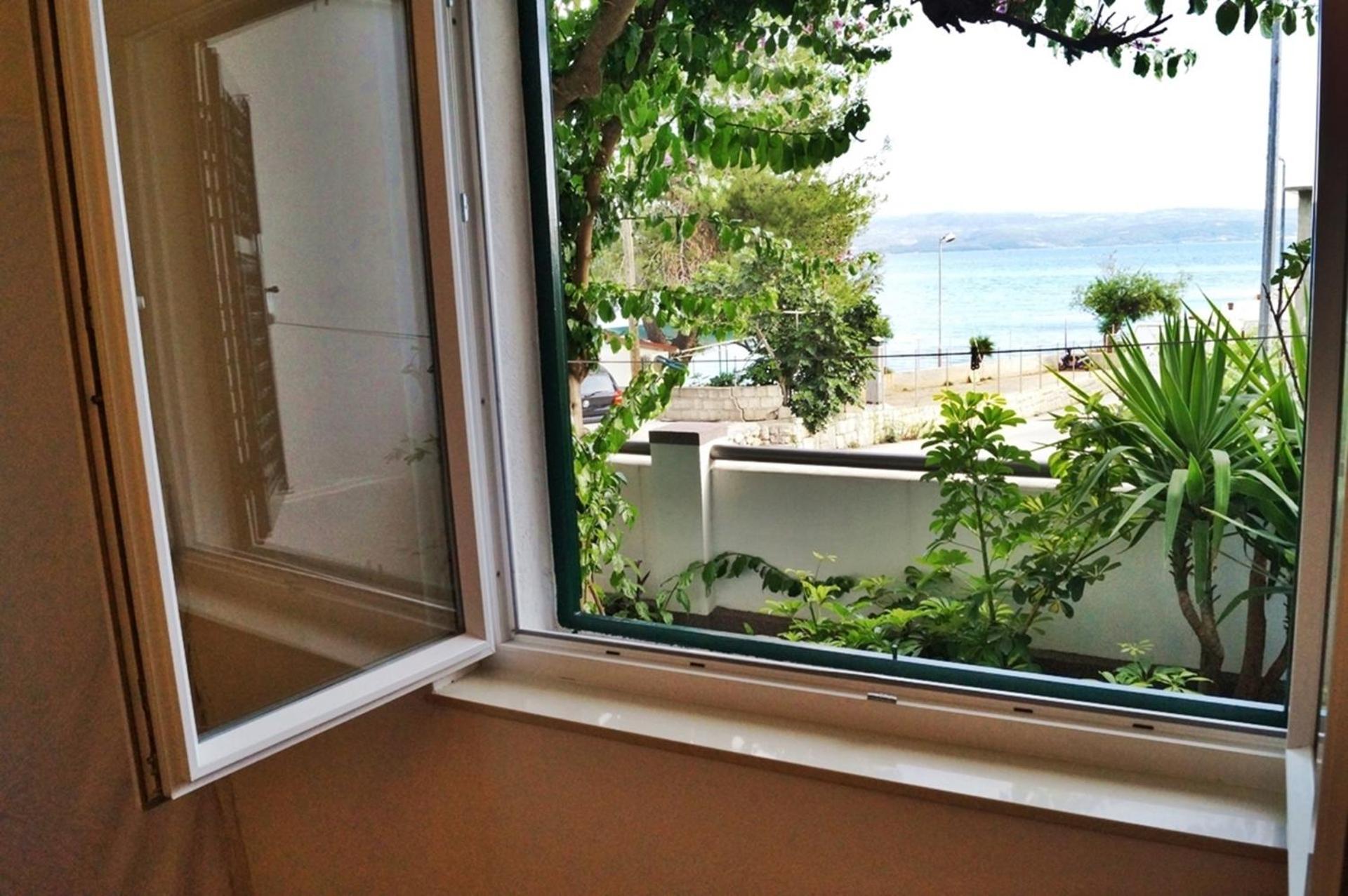 Apartments By The Sea Krilo Jesenice, Omis - 15145 耶塞尼采 客房 照片
