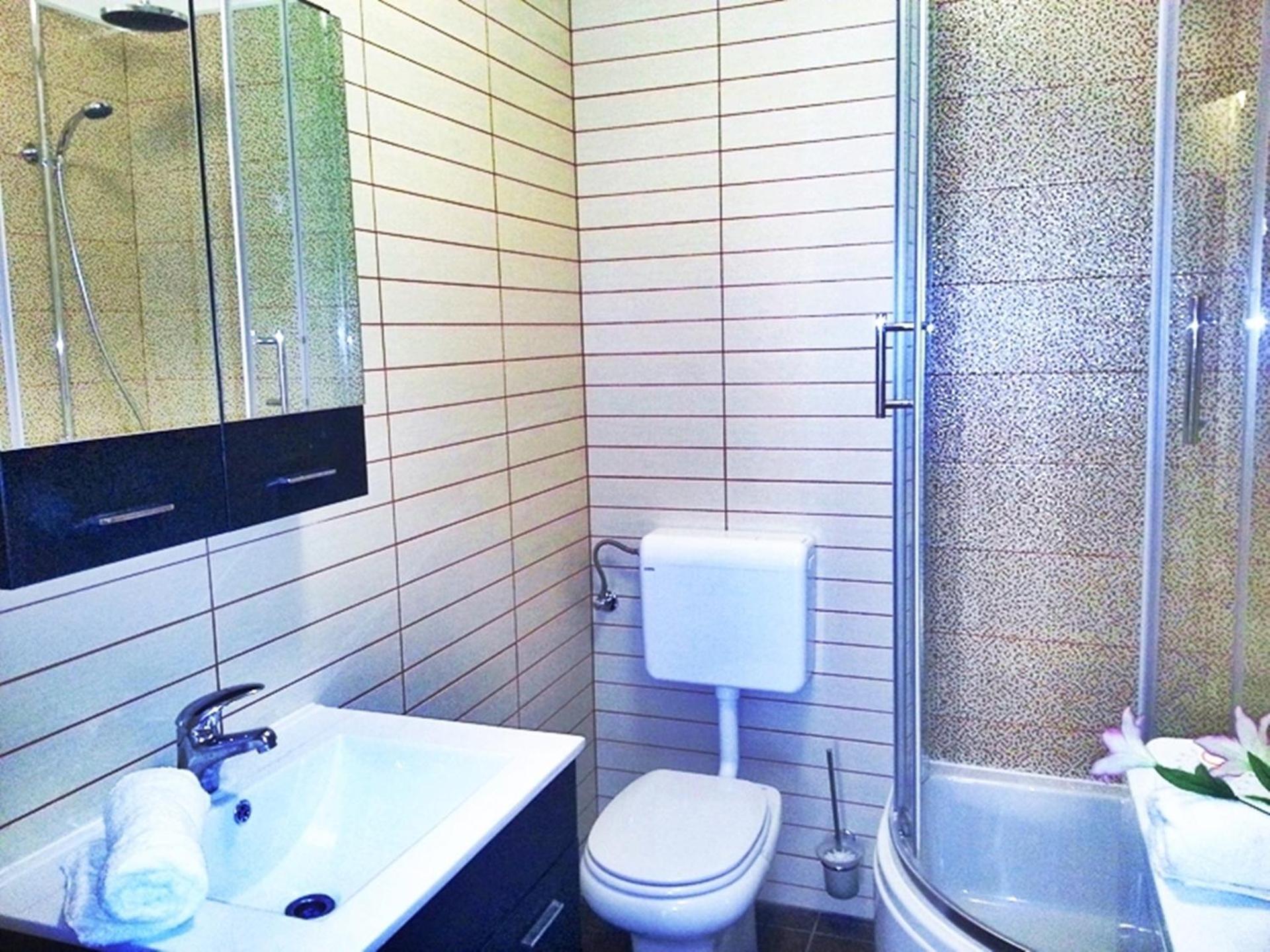 Apartments By The Sea Krilo Jesenice, Omis - 15145 耶塞尼采 客房 照片